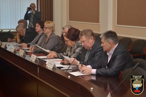 Правительство, профсоюзы и работодатели поставили точку в спорах о начислении Уральского коэффициента